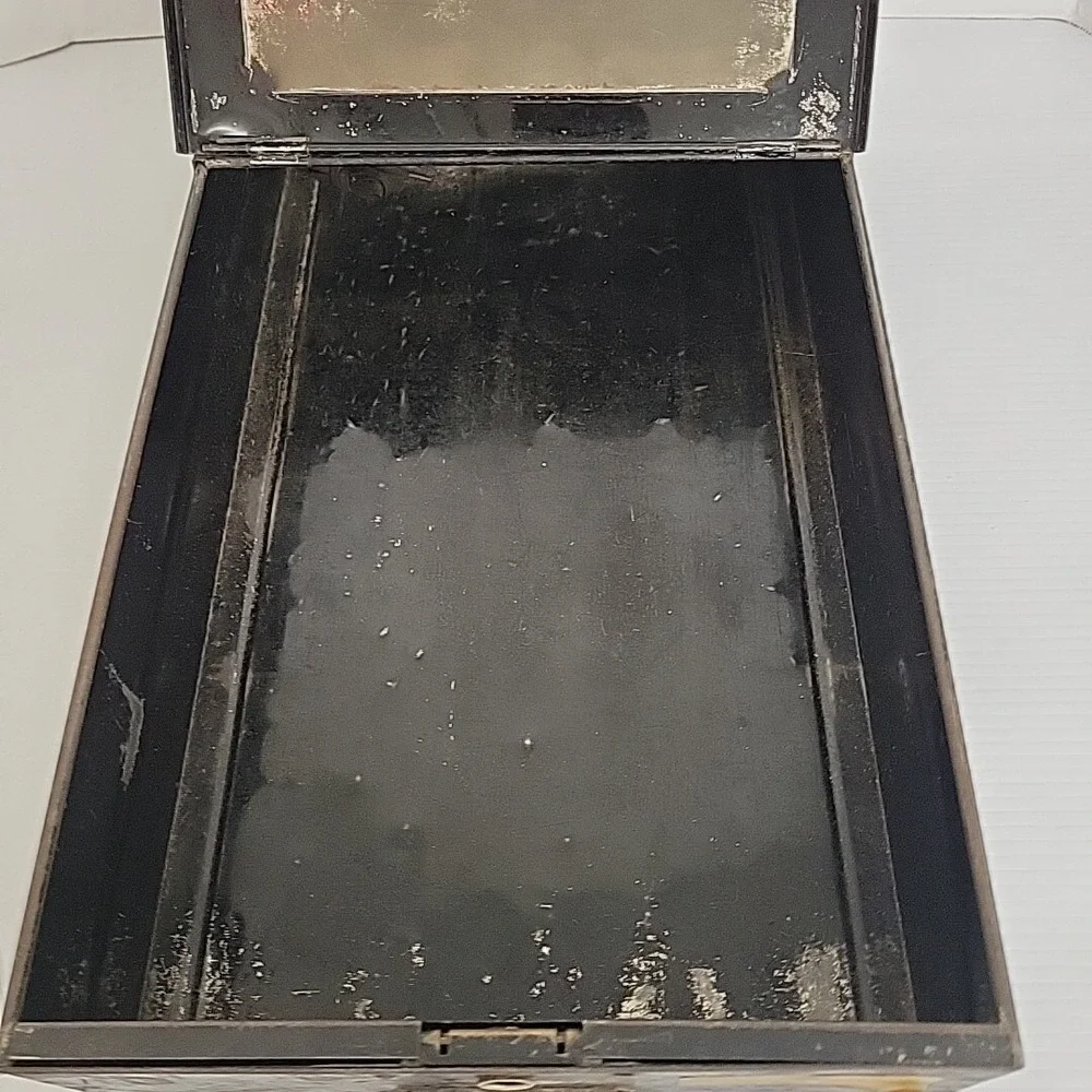 Vintage Metal Strongbox‎ Bank Safe Deposit File Cabinet Box